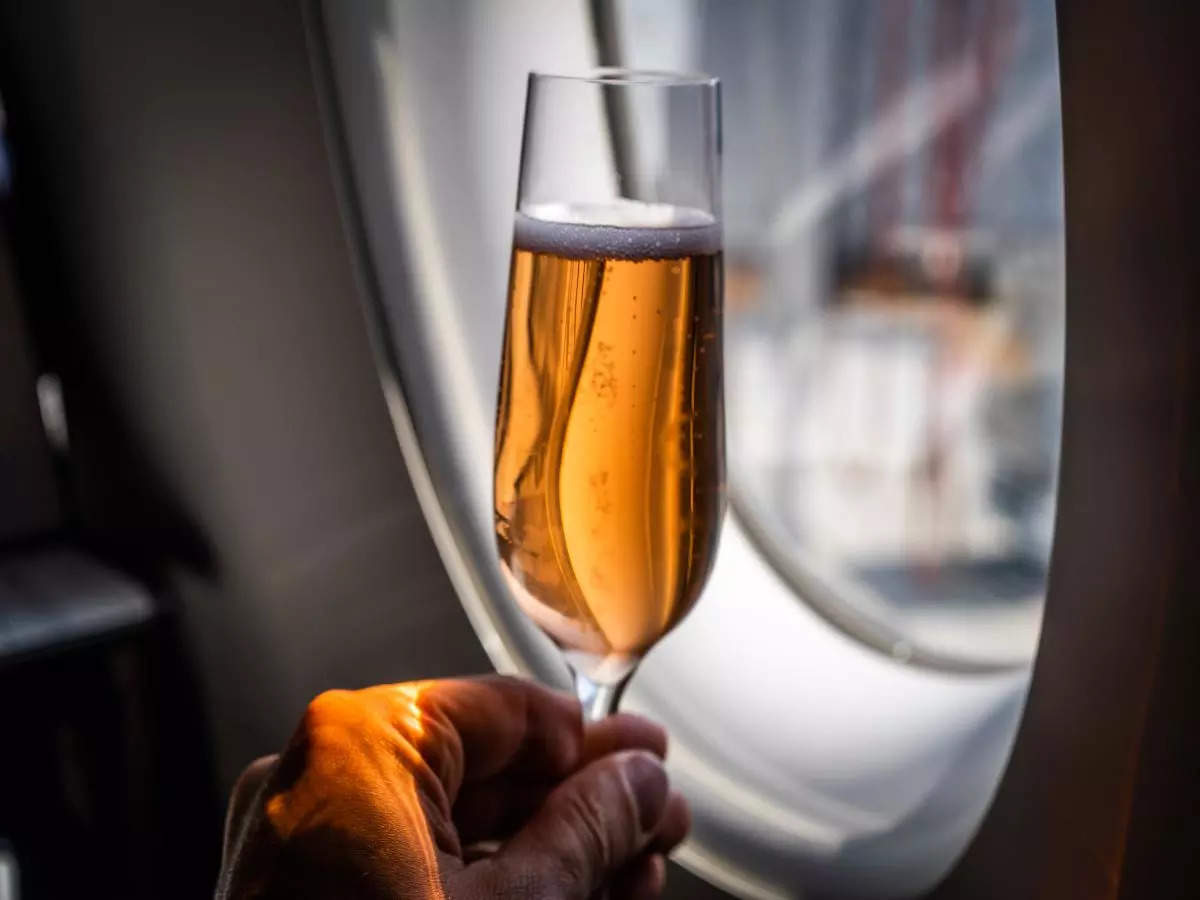 What are the rules for carrying alcohol on domestic Indian flights?