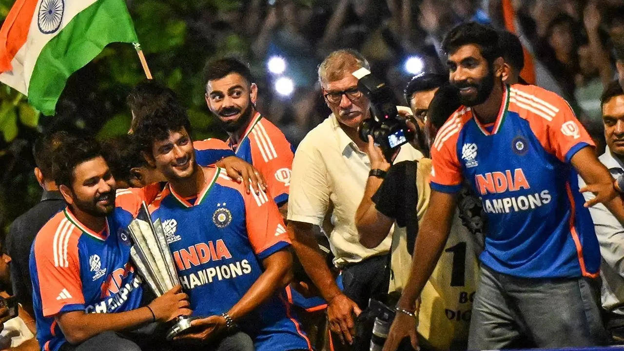 India’s T20 World Champion Team to Meet PM Narendra Modi: Live Updates as Rohit Sharma-led Squad Arrives Home