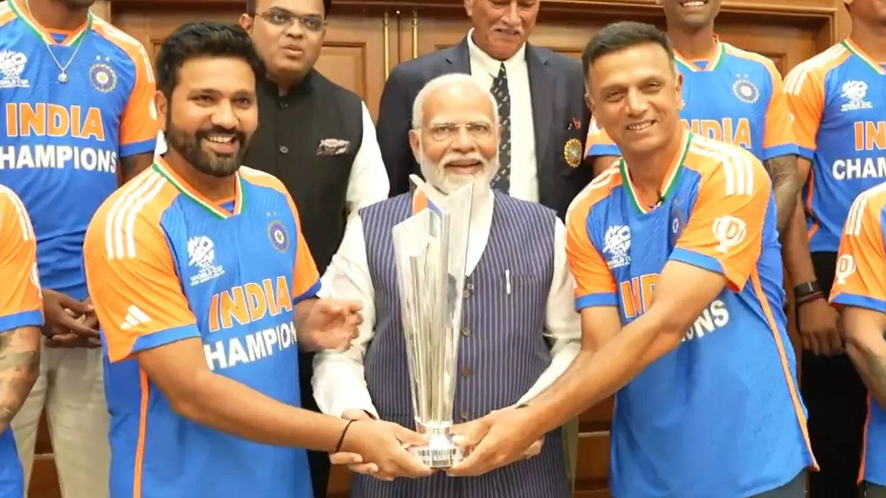 Watch: PM Modi hosts T20 World Cup champions Team India