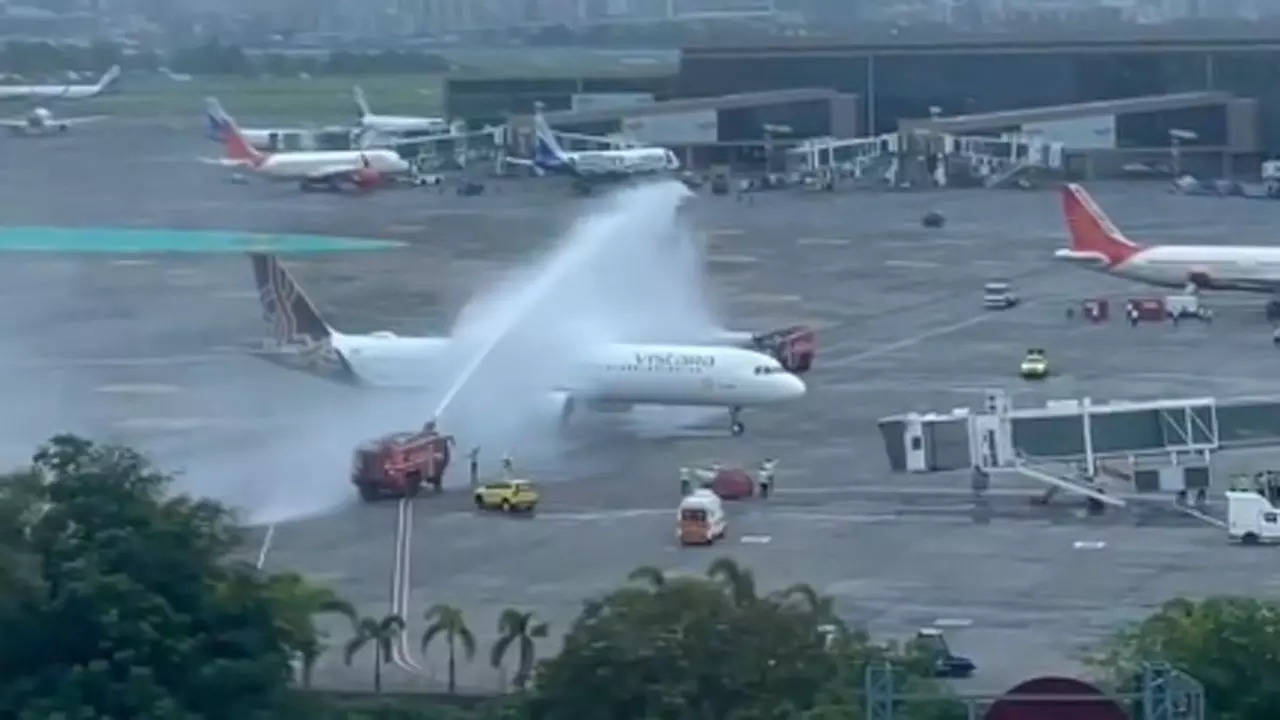 Watch: Team India's flight gets a water cannon salute