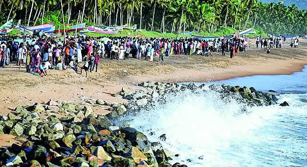 Irrigation dept to construct 8 groynes to curb coastal erosion