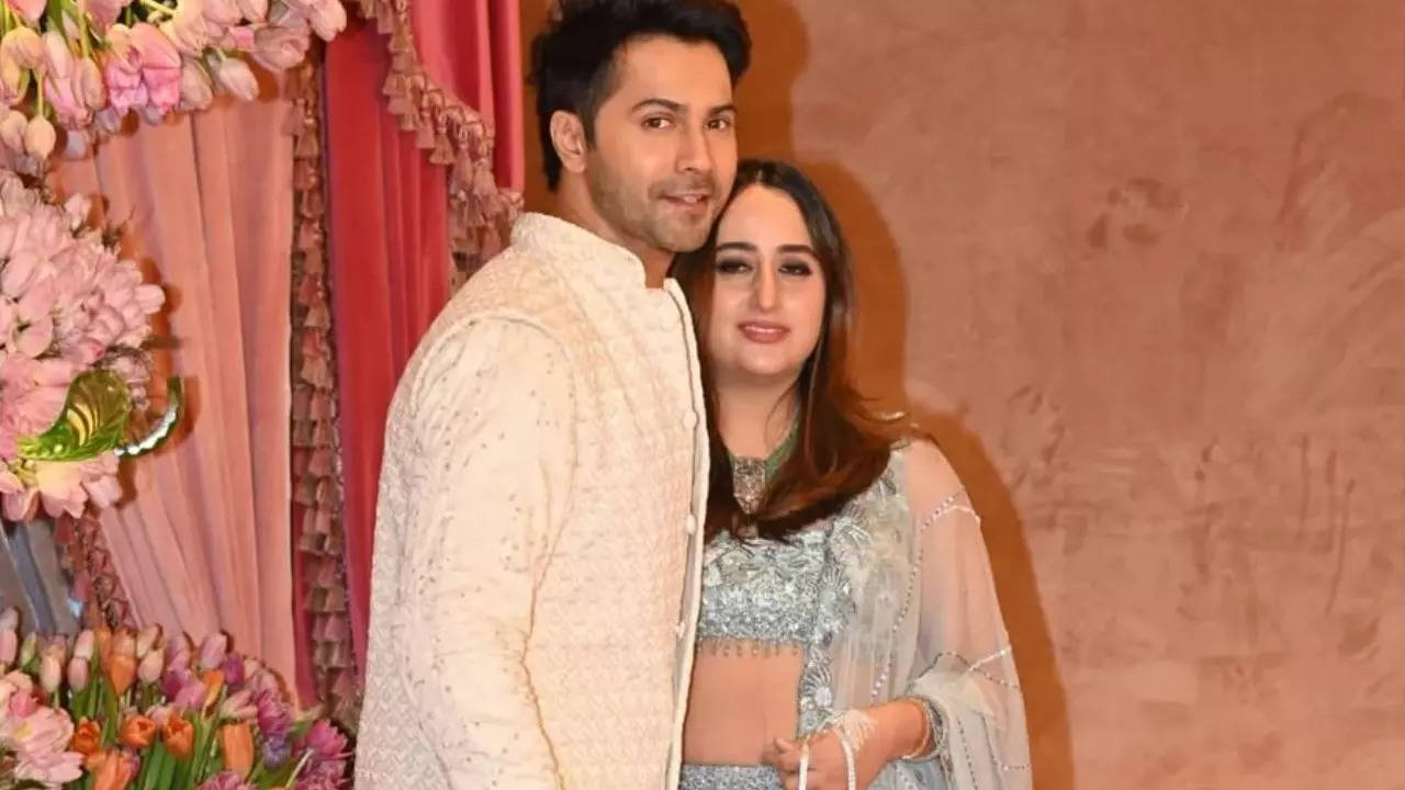 Anant Ambani and Radhika Merchant's sangeet : Varun Dhawan and Natasha Dalal make their first public appearance together after welcoming their daughter last month | Hindi Movie News Filmymeet