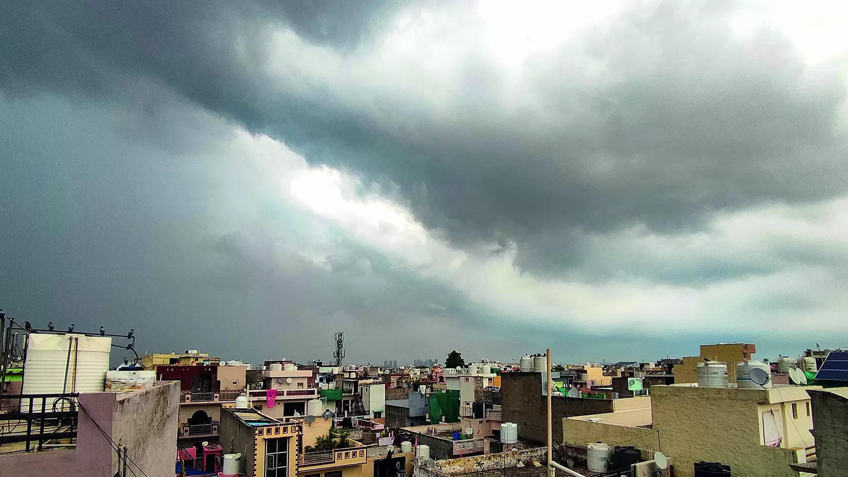 Mercury rises by 3.5°C in one day, but expect more rain next week