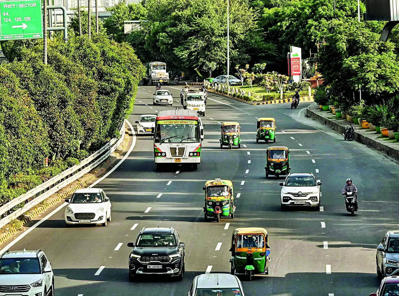 Banned, not banished: Key last-mile link, why autos ply on Noida e-way