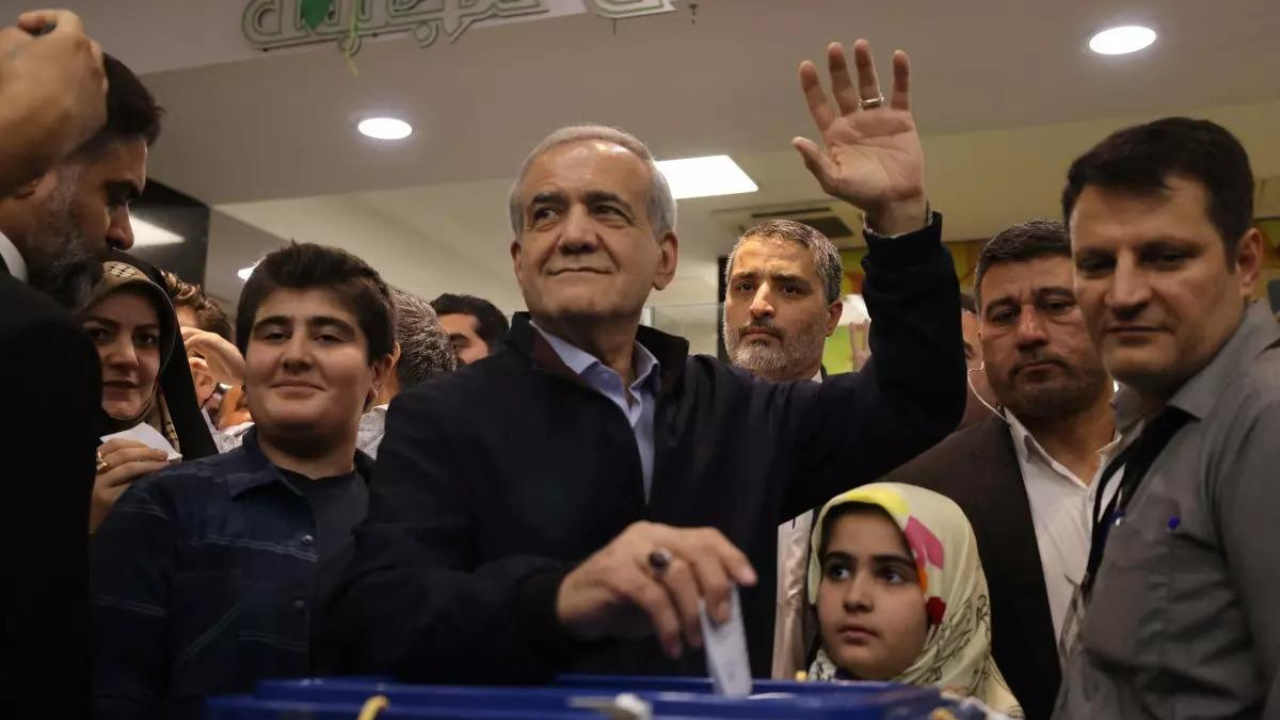 Reformist candidate Masoud Pezeshkian wins Iran's presidential runoff