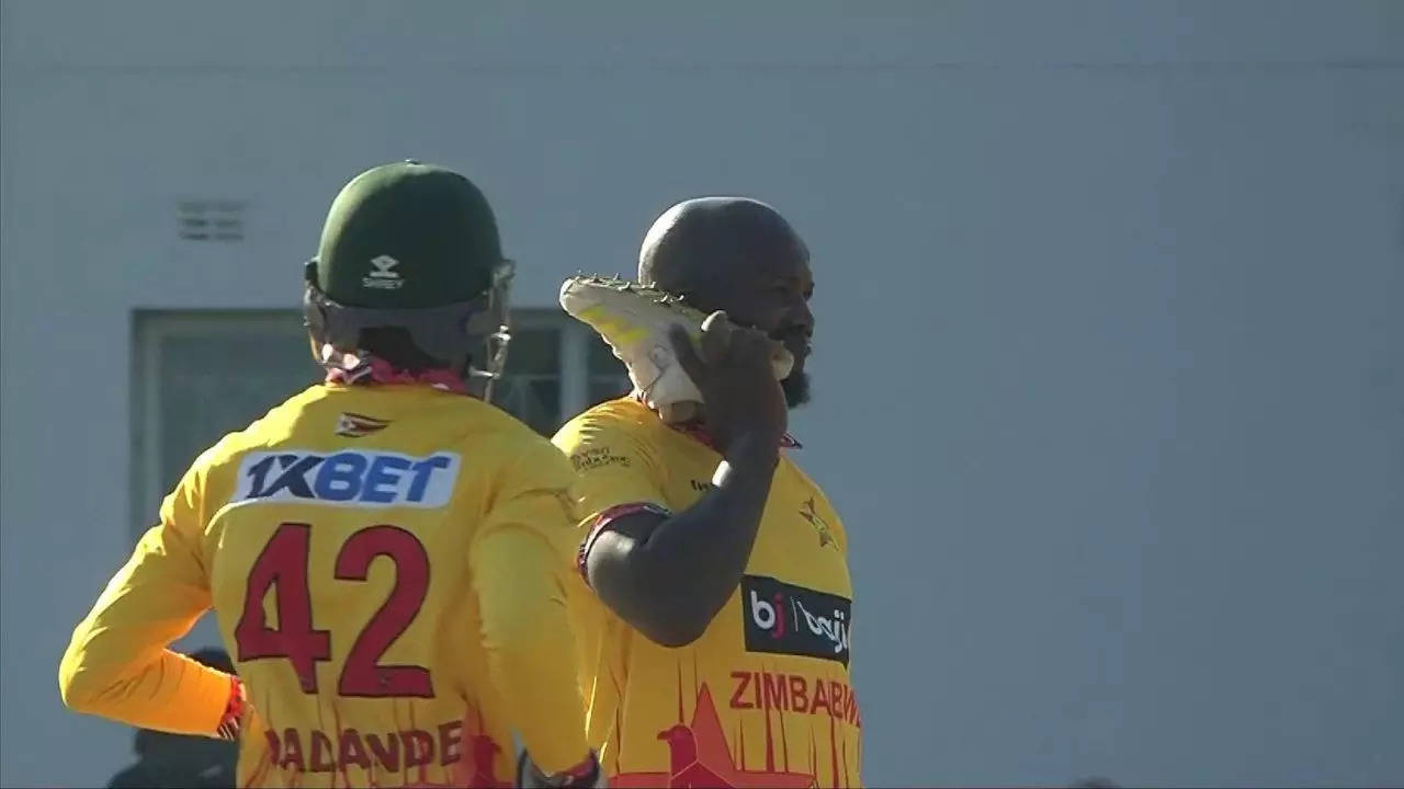 Jongwe shows off boot-call celebration after Jurel's wicket