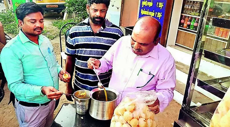 Officials keep tab on panipuri stalls, fast-food joints in dist