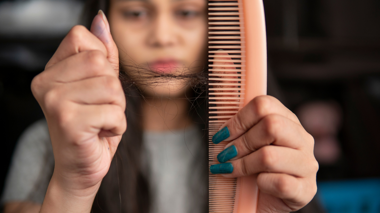 5 tips to prevent hair fall in monsoon