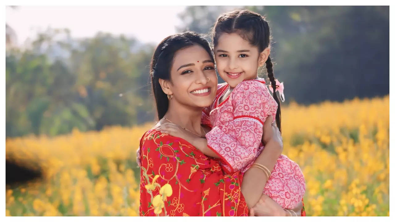 Bhagya Lakshmi's Aishwarya Khare sees a reflection of herself in her on-screen daughter, Trisha Sarda