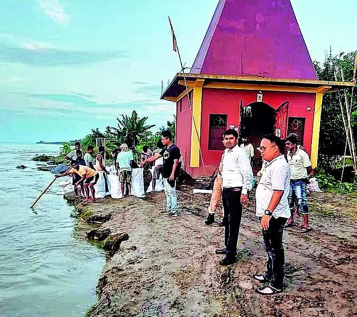 Govt, locals unite to save Shiva temple from erosion threat