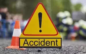 Six school children injured as van hits bus in Surat
