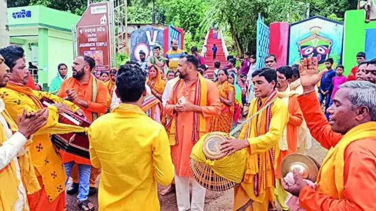 Amid ownership tiff , tribals in Kotia come together to celebrate Rath