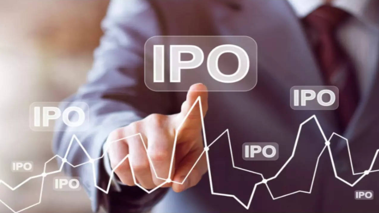 India IPO frenzy draws retail investors with quick 57% gains