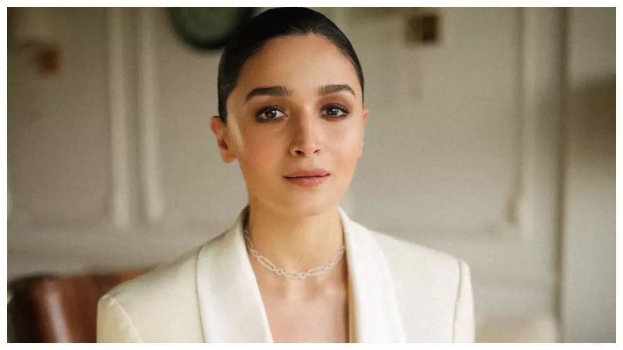 Alia Bhatt trained for four months for 'Alpha'; needs to be at her fittest best - Report | Filmymeet