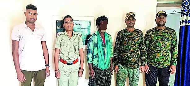 Poacher held with 18 bird carcasses in Chilika