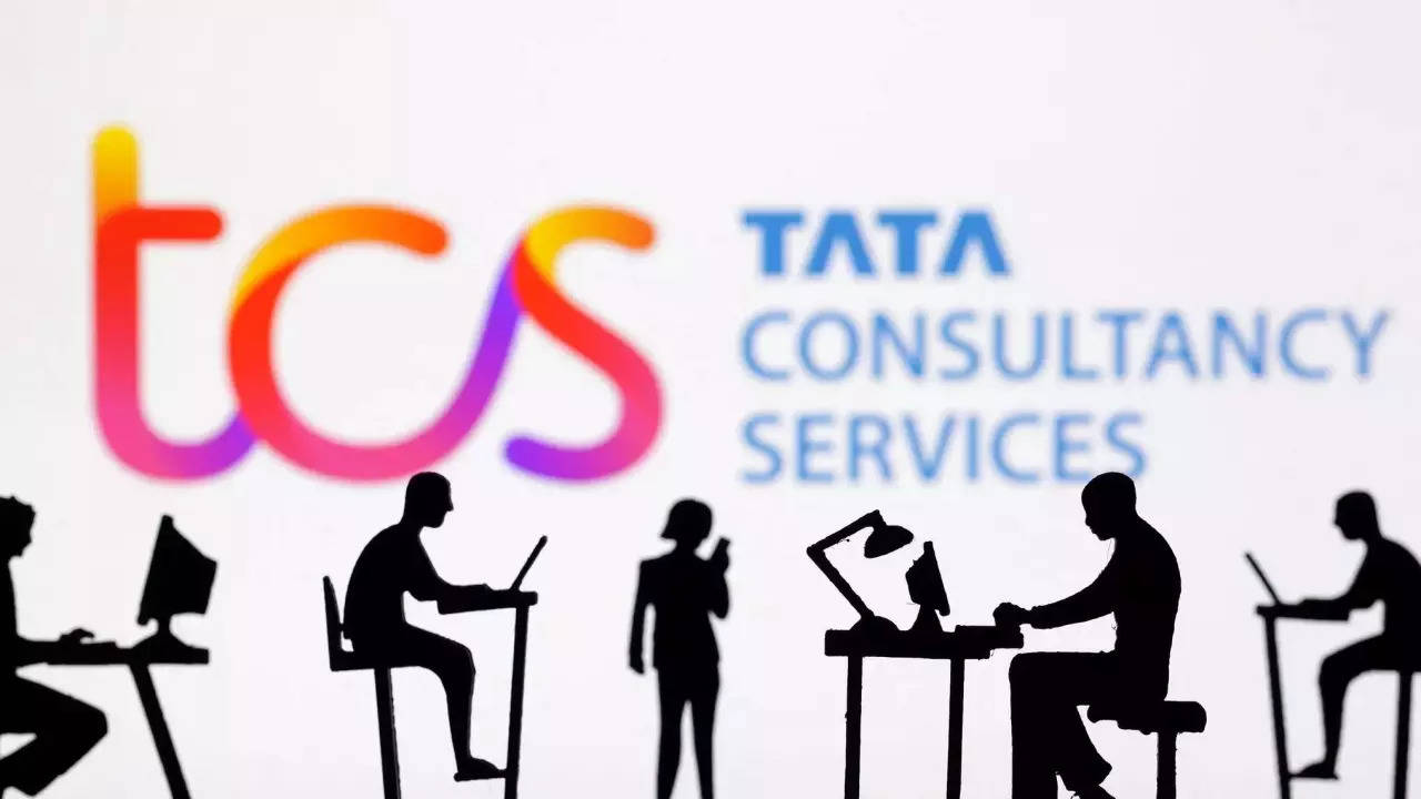 TCS reports 4.4% revenue growth in June quarter