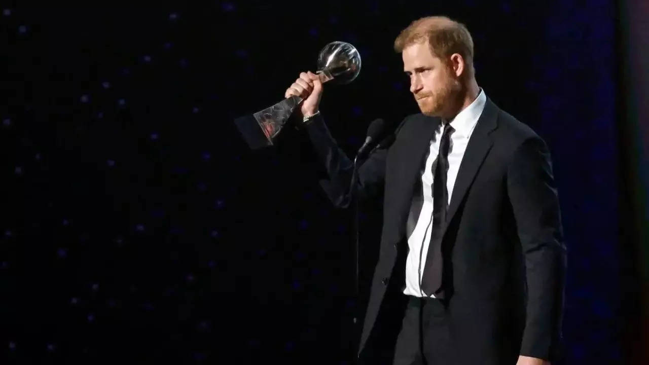 Prince Harry receives ESPY award amid controversy