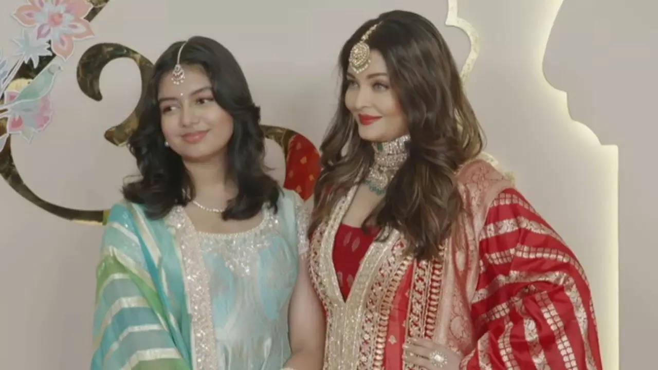 Anant Ambani and Radhika Merchant's wedding: Aishwarya Rai Bachchan and daughter Aaradhya look elegant as they pose together on the red carpet | Hindi Movie News Filmymeet