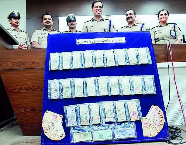 Robbery case: City police act swiftly, nab two in Pune