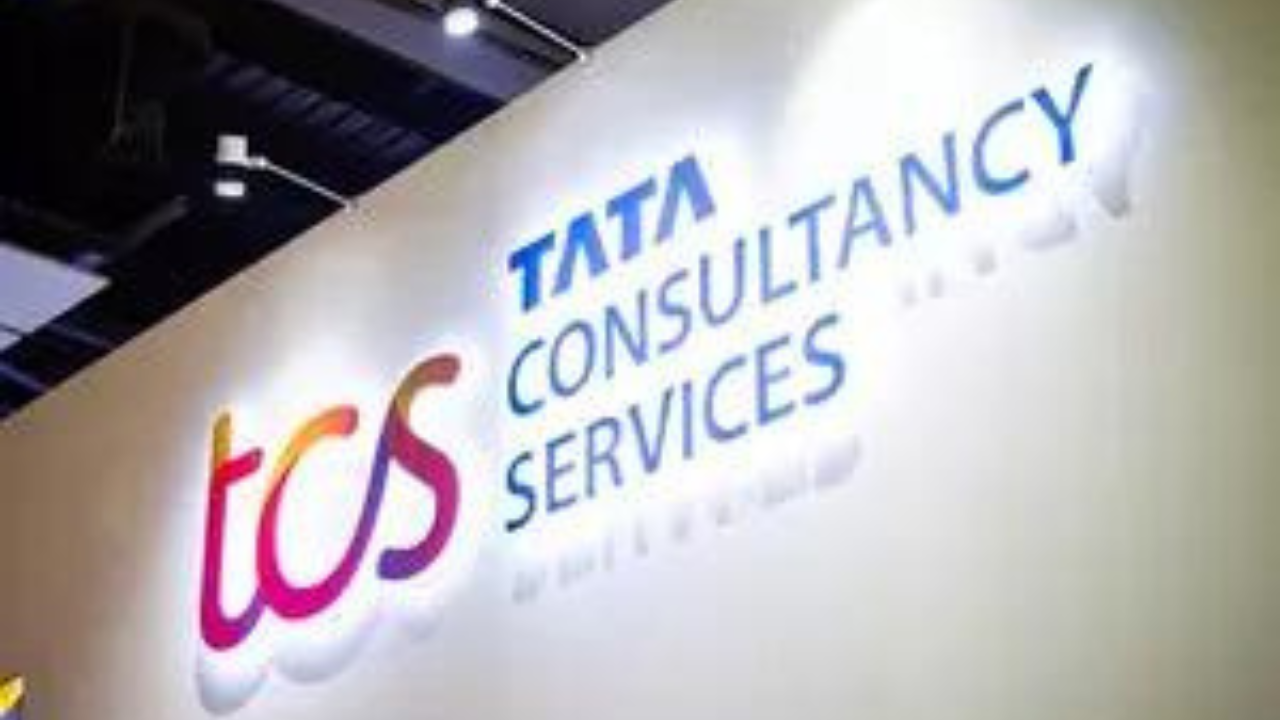 TCS plans to hire 40k freshers this financial year