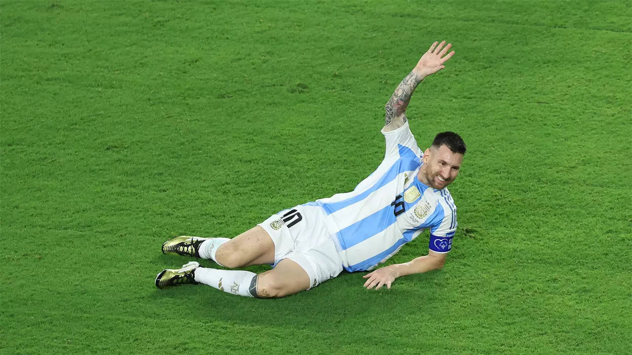 Messi exits Copa America final early with leg injury - see pics