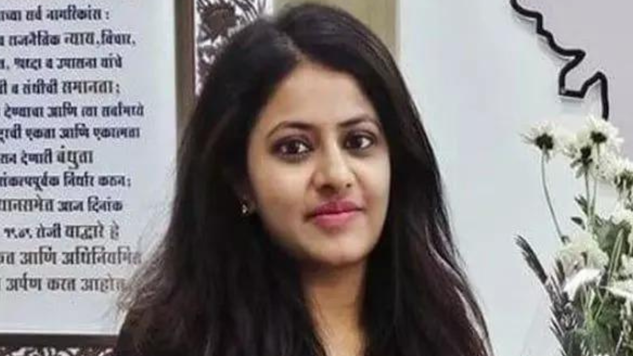 Probationary IAS officer Puja Khedkar files harassment complaint against Pune collector