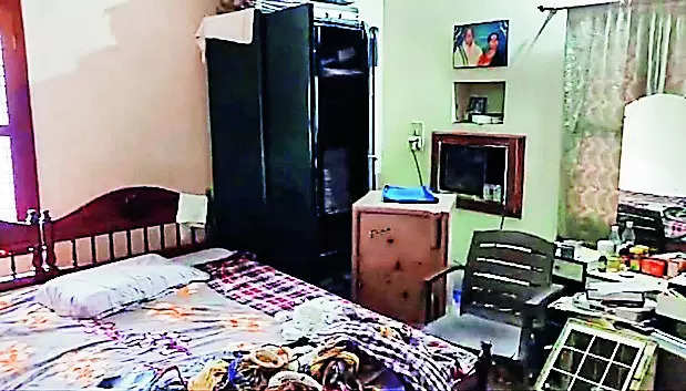 Robbers hold family hostage, loot cash & gold in Sambalpur