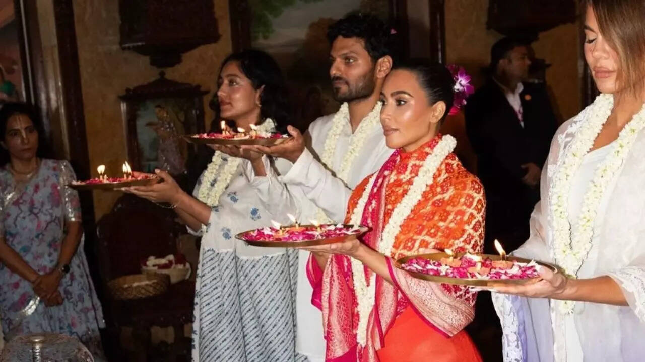Kim Kardashian, Khloe Kardashian visit ISKCON temple in Mumbai