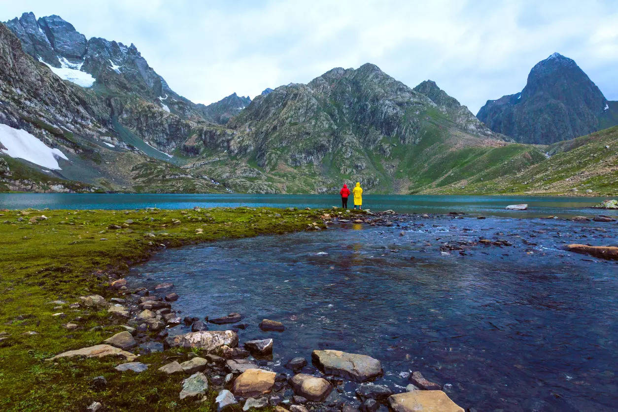 6 stunning lakes in Kashmir that will leave you in awe