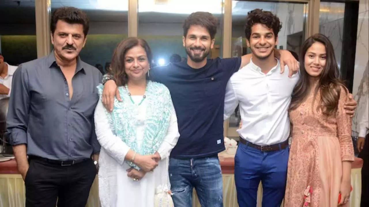 Ramesh Taurani reveals Shahid Kapoor used stepfather Rajesh Khattar's surname during Ishq Vishk: 'I had no clue Shahid was Pankaj Kapur’s son' | Hindi Movie News Filmymeet