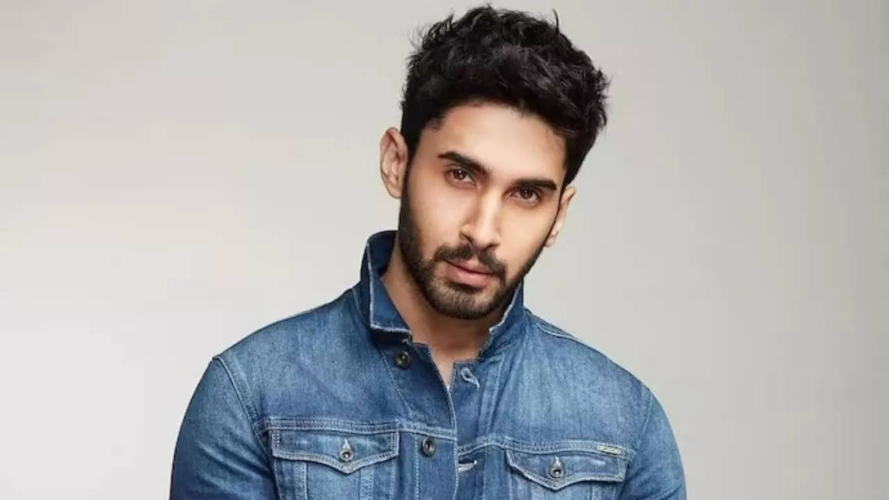 Lakshya Lalwani hates comparisons of 'Kill' to 'Mirzapur' and 'Animal': 'Even if I am better than them' | Hindi Movie News Filmymeet