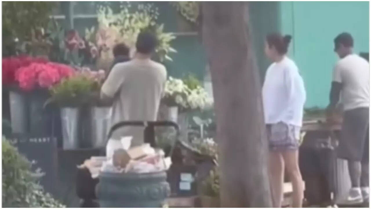 Akaay Virat Kohli's first public outing