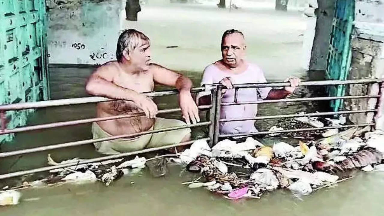 Porbandar and Dwarka flooded in heavy rain