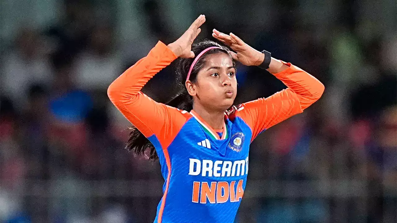 Injured Shreyanka ruled out of Asia Cup; Tanuja named replacement