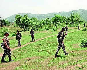 Police HQ alerts dists for July 25 Maoist bandh call