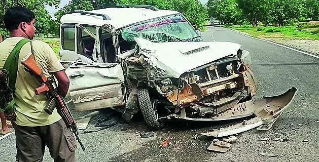 4 Ranchi cops, C’garh criminal injured in Simdega accident