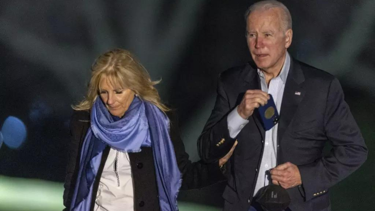 Biden's decision to leave race was made in 48 hours. What happened inside? 10 points