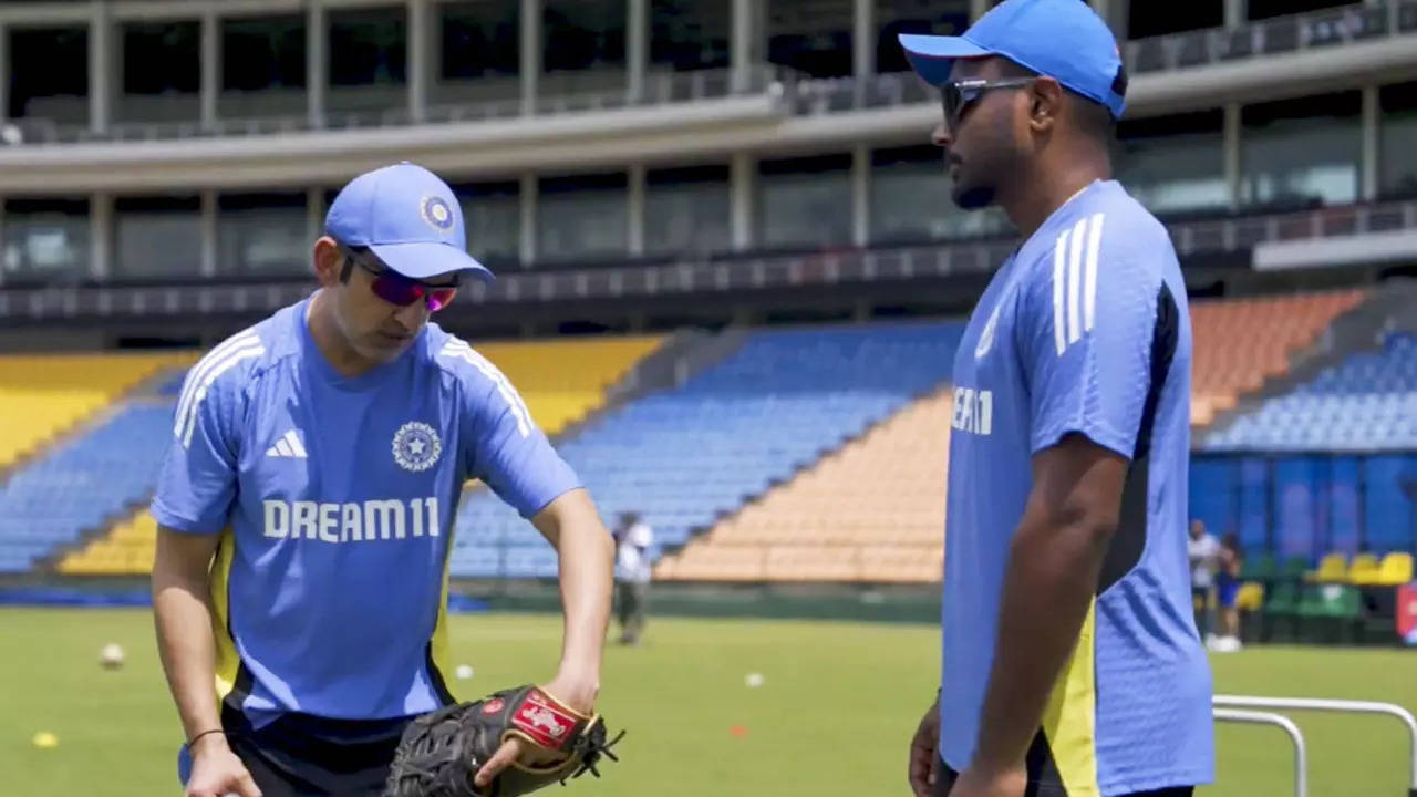 Coach Gambhir gives batting tips to Samson on first day in office