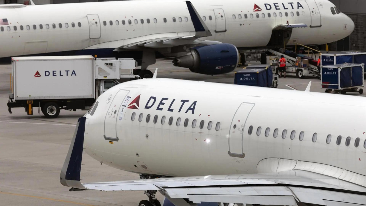 US opens investigation into Delta after global tech meltdown leads to massive cancellations