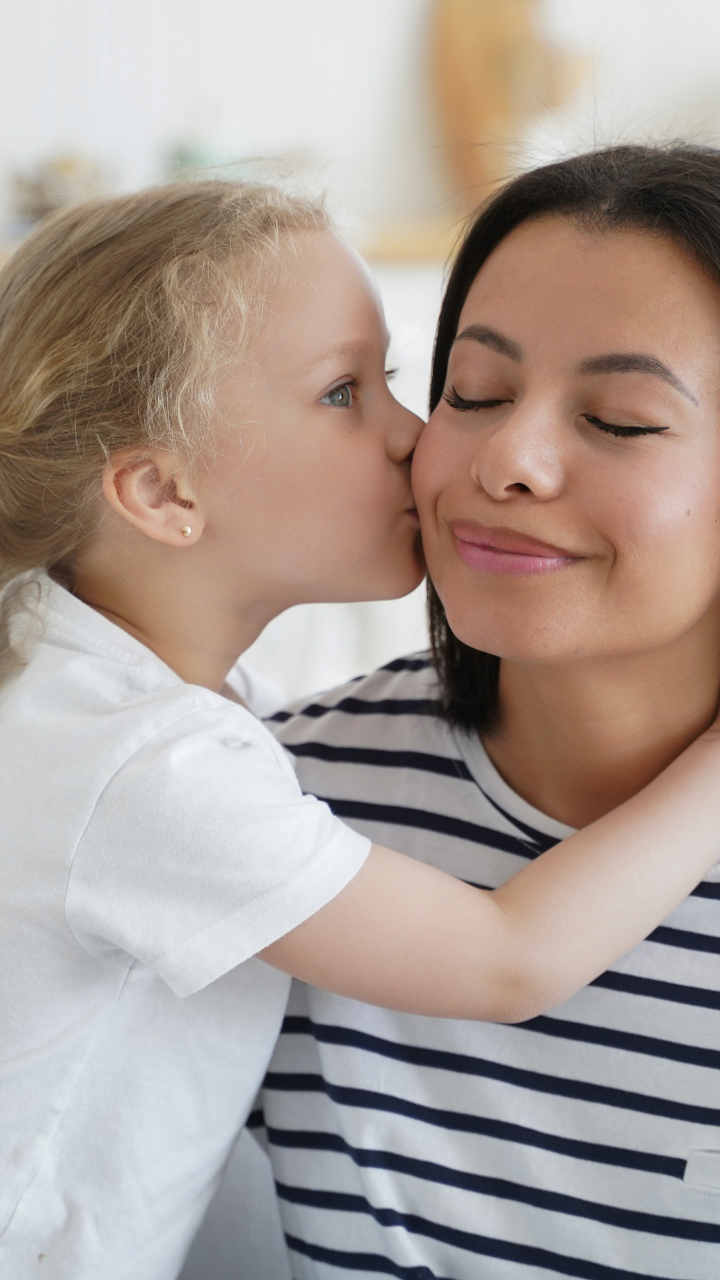 10 ways to deeply connect with your children