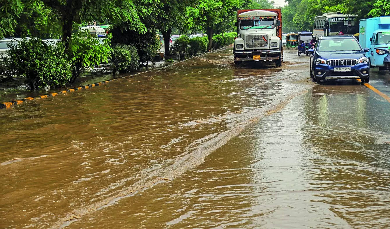 Showers bring respite from humidity in Gurgaon, but spark hours-long outages, flooding