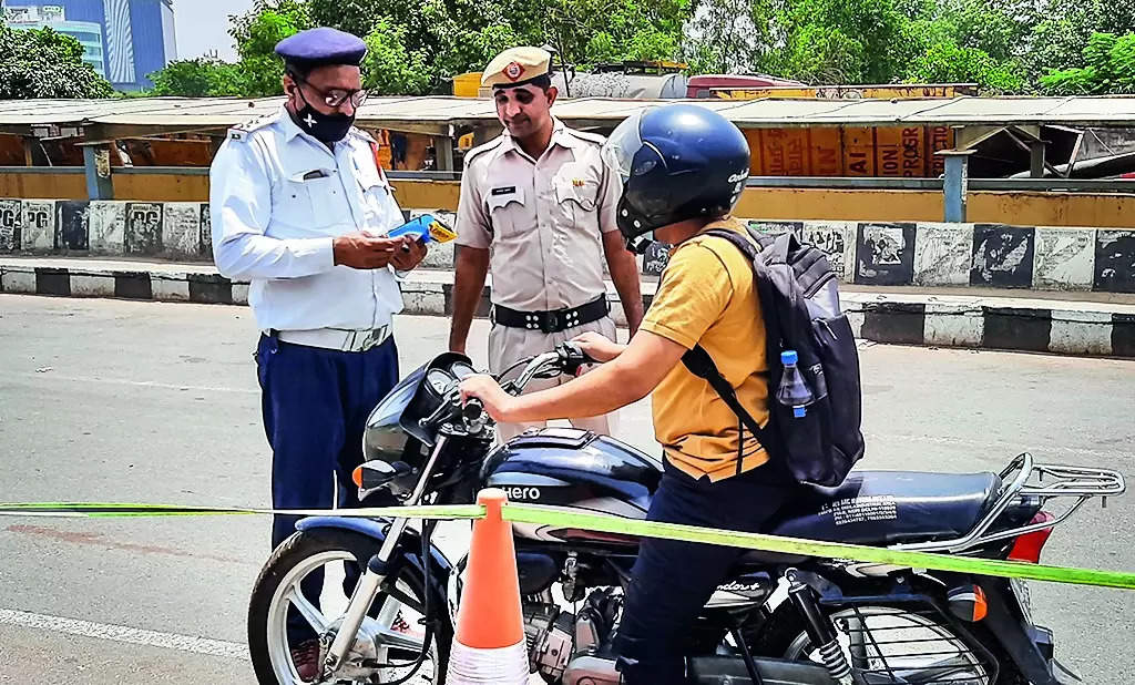 Gurgaon: Not paid traffic fines? Hurry up! Cops seize 10 vehicles in 2 weeks