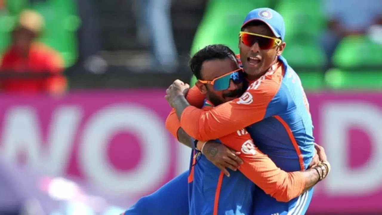'He is a bowlers' captain': Axar praises captain Suryakumar
