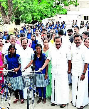 Free bicycles worth ₹12.6cr distributed to students in Salem