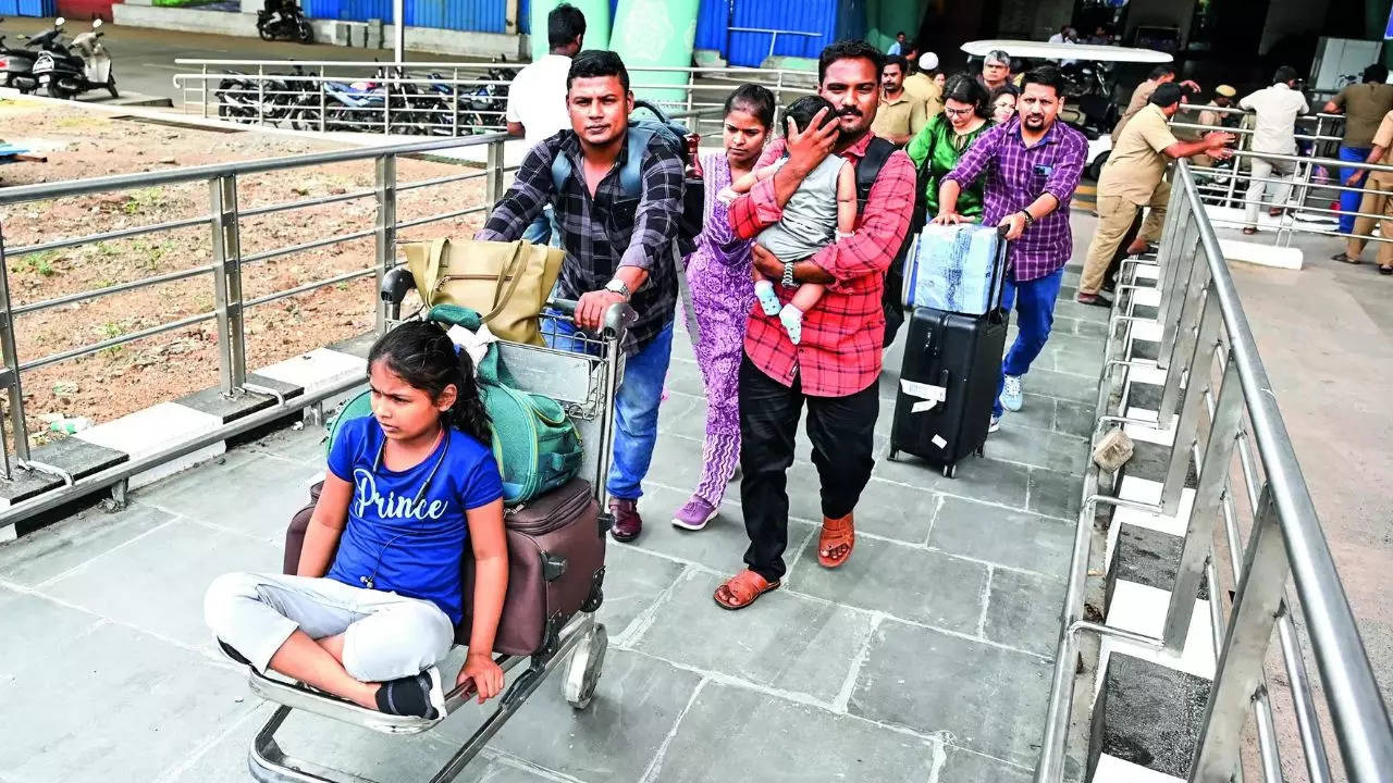 Passengers fume over new pickup point at airport in Chennai