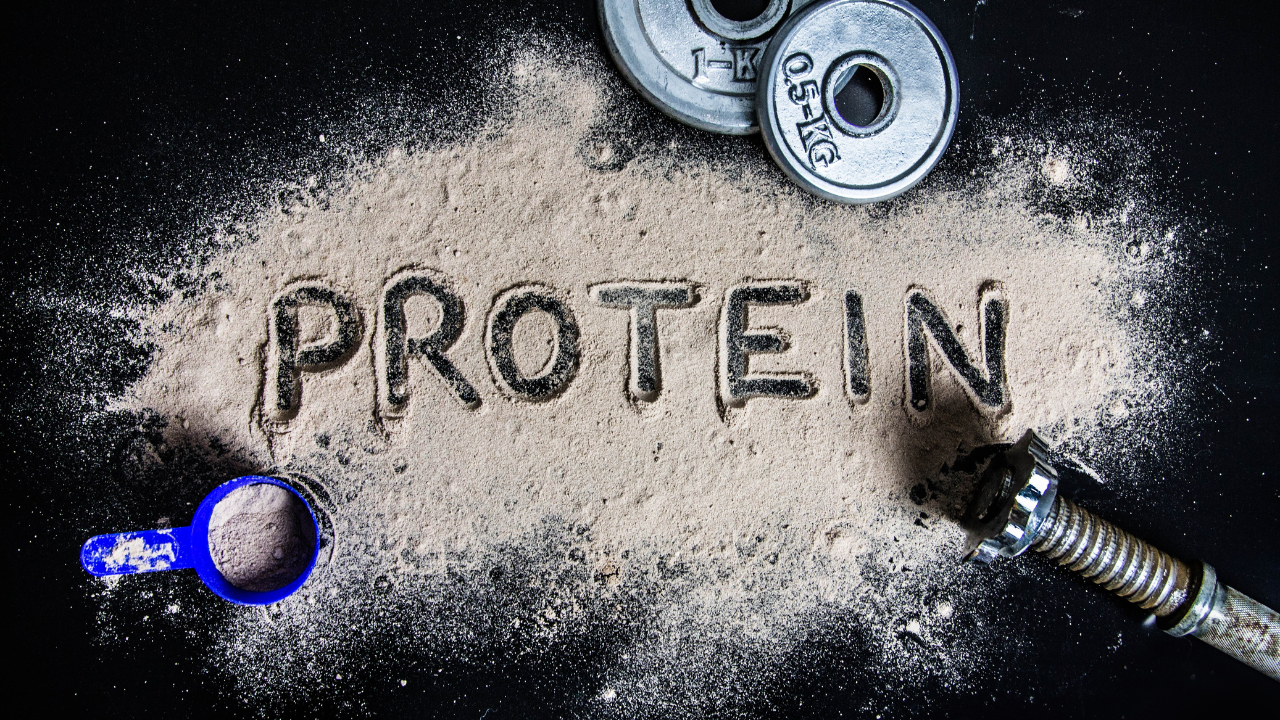 6 changes in body that indicate protein deficiency