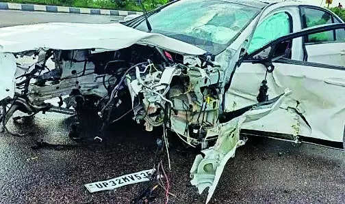 Min’s son, daughter-in-law injured in mishap on e-way