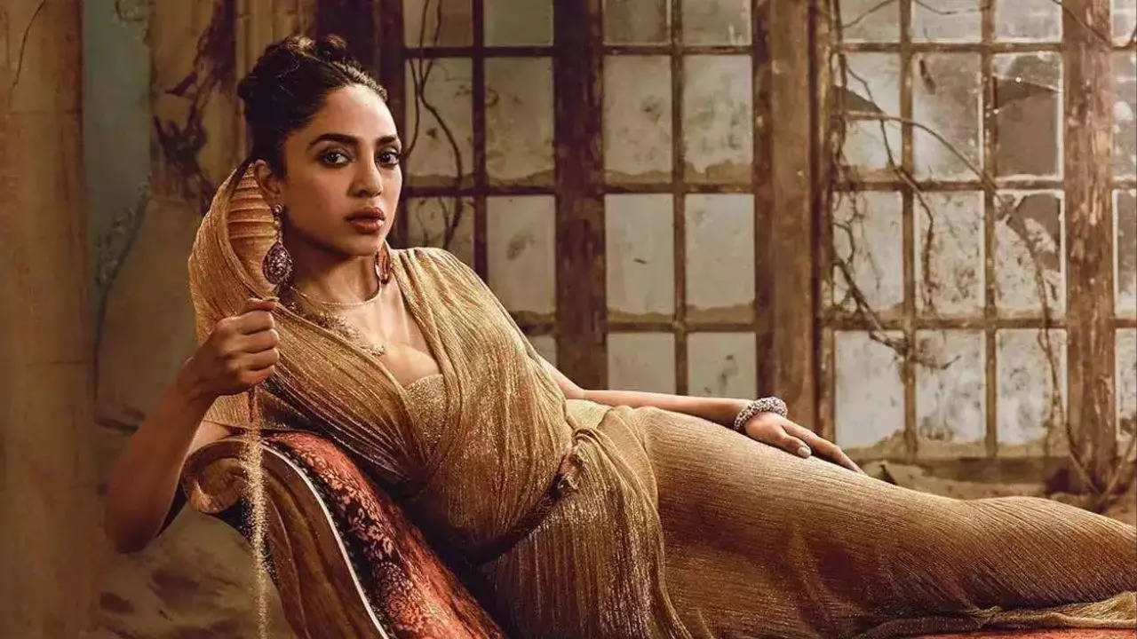 Sobhita Dhulipala says “I am also waiting”, when asked about 'Made in Heaven' season 3 Filmymeet