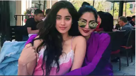 Throwback: When Janhvi Kapoor revealed what her dad Boney Kapoor did when an Italian man hit on Sridevi, 'How dare he...' | Hindi Movie News Filmymeet