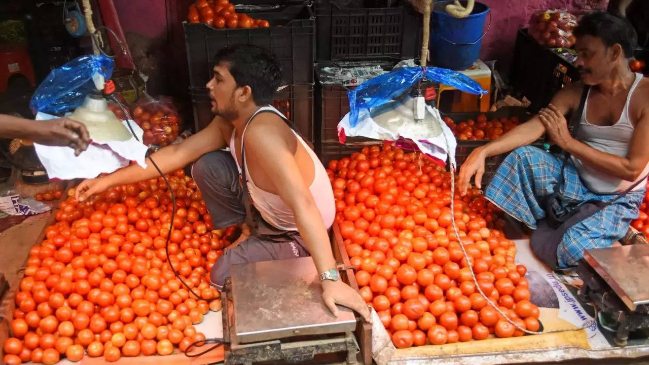 Tomatoes for sale at Rs 60/kg in Mumbai, after Delhi NCR